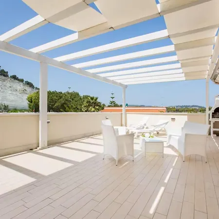 Vieste Design With Terrace